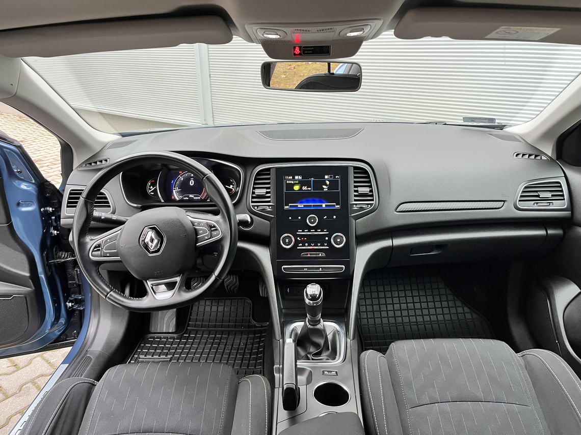 berauto_siofok_renault-megane-1-5-dci-grandtour